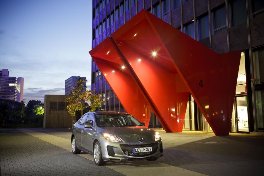  Mazda3 Sedan 2011 года  (фото 19 из 41)